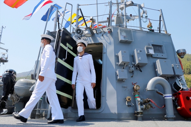 Mavi Vatan'ın yılmaz bekçileri gece gündüz tetikte